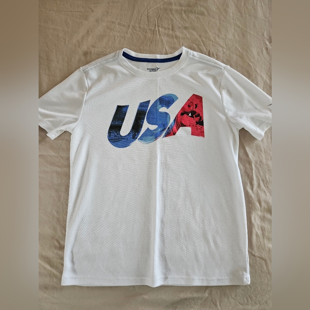 Old Navy Boys Size XL 14-16 Go-Dry USA tshirt